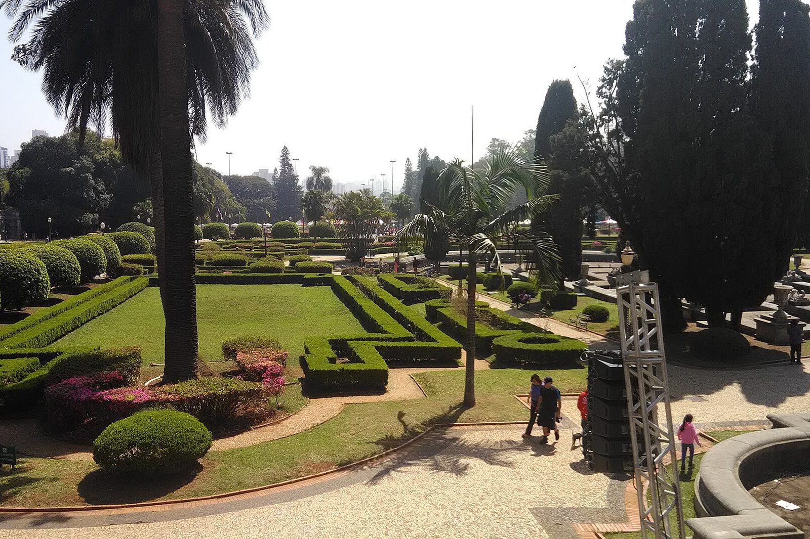 Os jardins do Parque da Independência